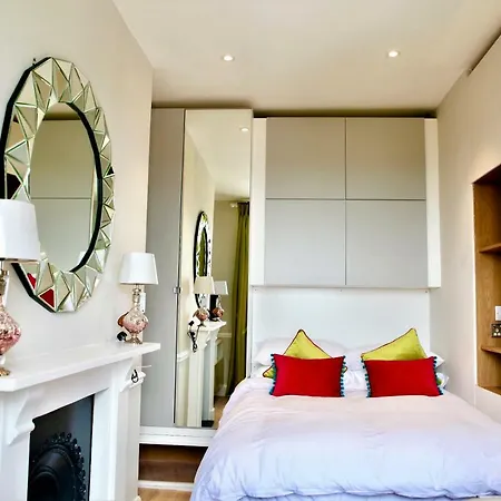 Belgrave Apartment
