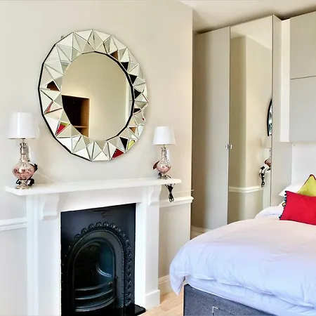 Belgrave Apartment